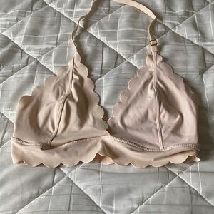 Out from under women’s size medium bralette